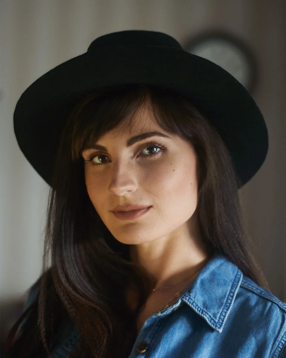 Justyna Malecka, freelance high-end photo retoucher based in Poland